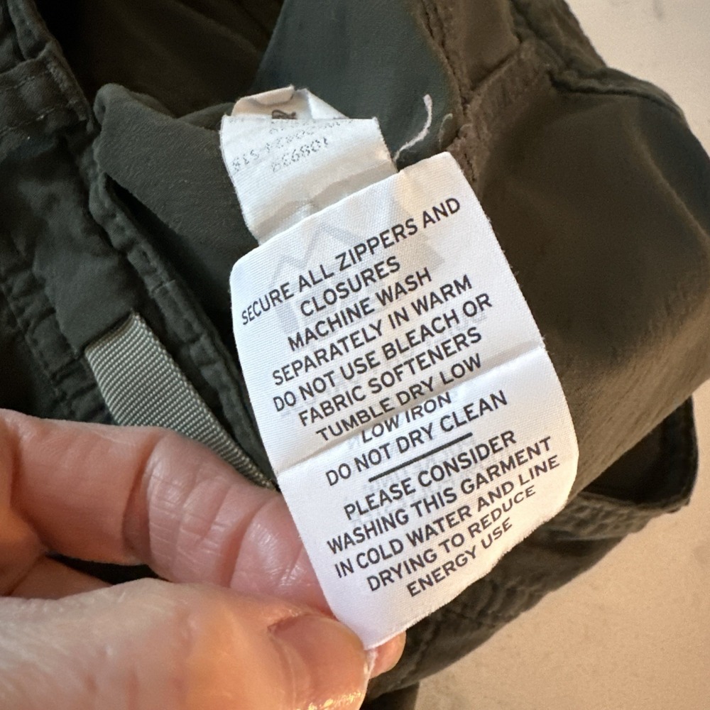 REI Womens Convertible Cargo Pants Olive Green Ankle Zip Mid Rise Pockets Sz 12 - Picture 8 of 15